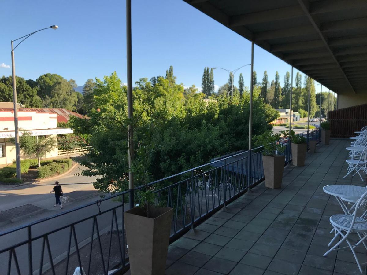 Myrtleford Hotel Exterior photo